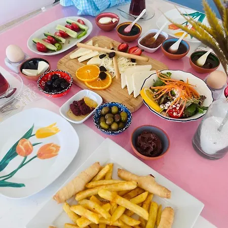 Lale Hotel Alaçatı