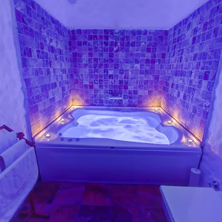 Lale ألاتشاتي