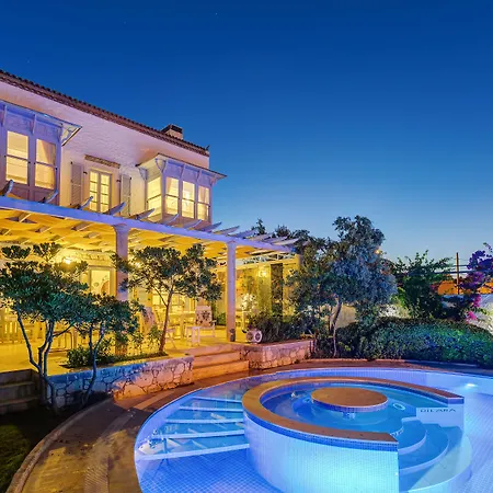 فندق Lale ألاتشاتي