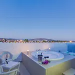 Lale Hotel 3*