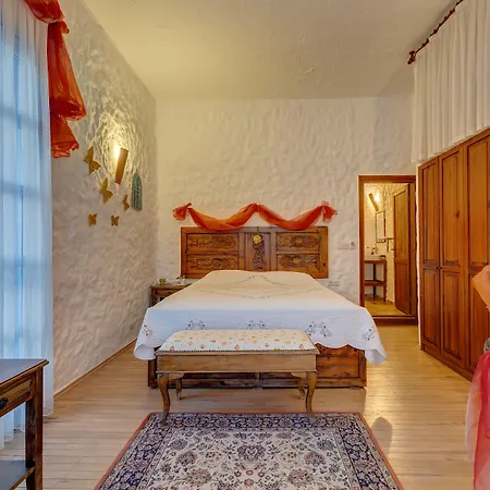 Ξενοδοχείο Lale 3*